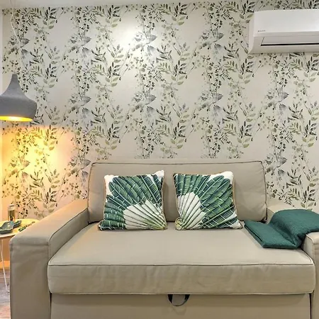 With Terrace In Historic Grace Building With Free Mobile Wifi * Lizbona