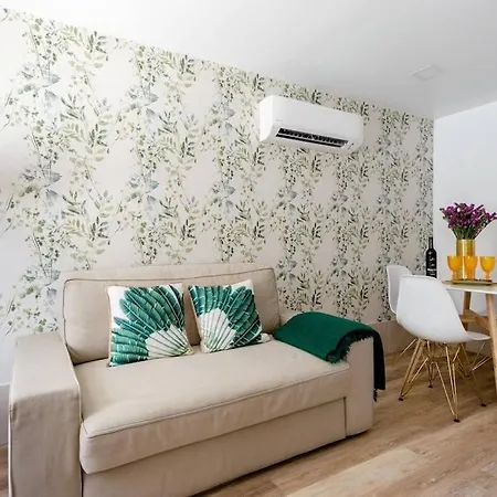 With Terrace In Historic Grace Building With Free Mobile Wifi Lisboa